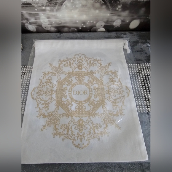 Dior Other - Dior Beauty Limited Edition Holiday Drawstring Pouch- 2023-NEW